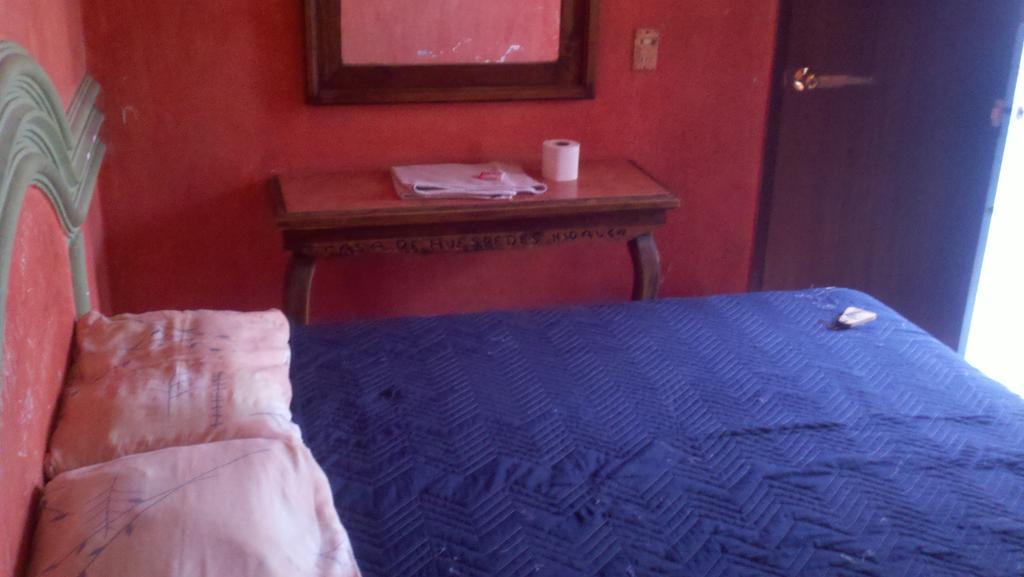 Hotel Casa De Huespedes Hidalgo Tehuacán Quarto foto
